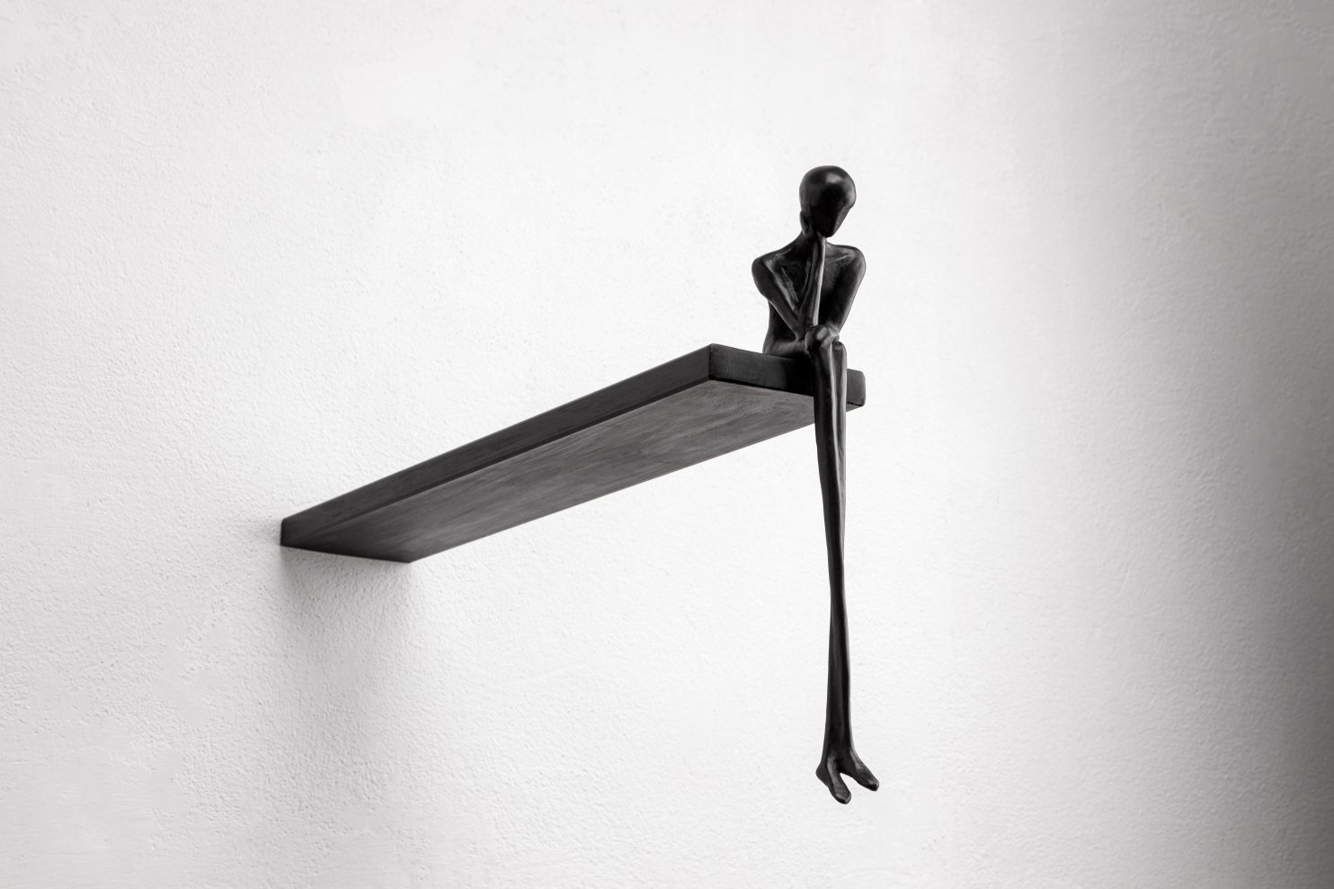 PINNA ALEX, Waiting for, 2022, Bronzo e ferro Ed. 9+1, 34x11x60 cm-1