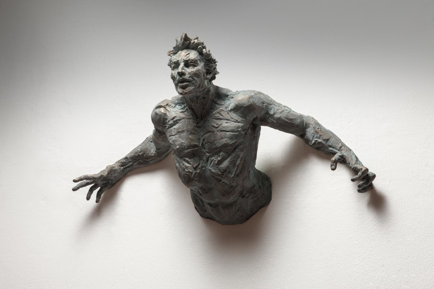 Matteo Pugliese,-Raw,-2015,-Bronzo,-74x37x23-cm