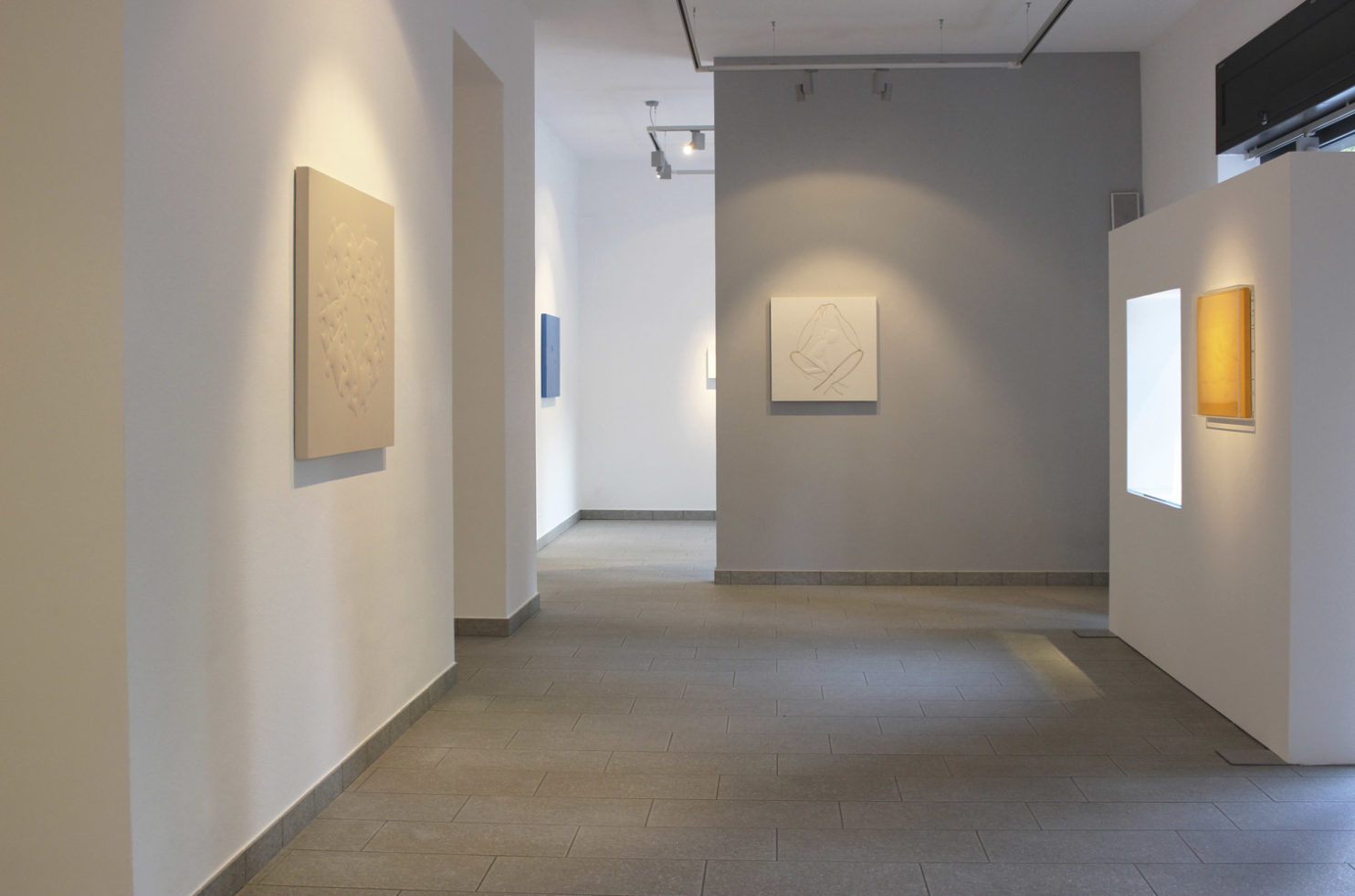 Tra-me e noi, barbara nejrott, allestimento mostra
