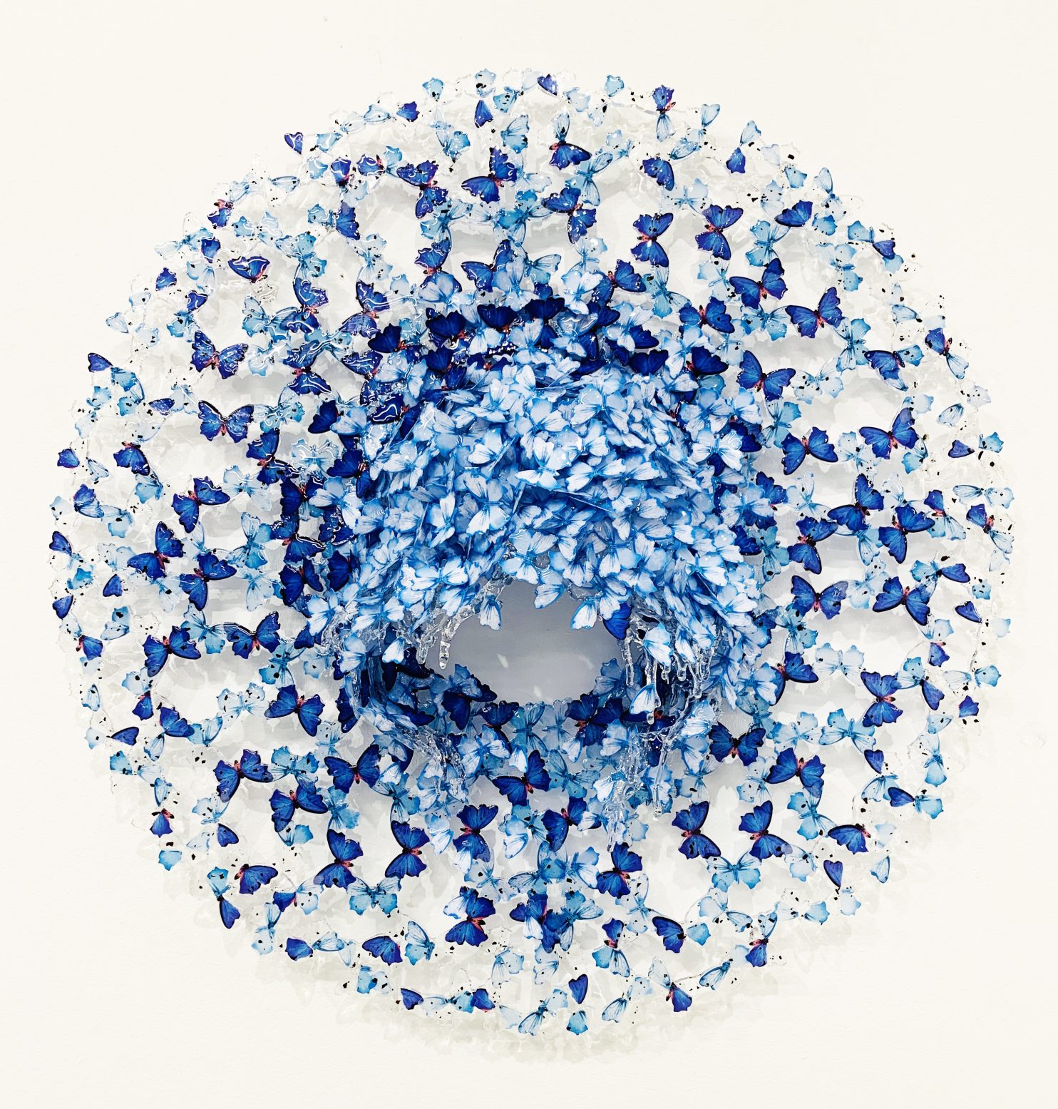 ANNALU, Dreamcatcher Bubble Blue, 2019, Resin, inchiostri, cenere, carta, 60x60x10cm