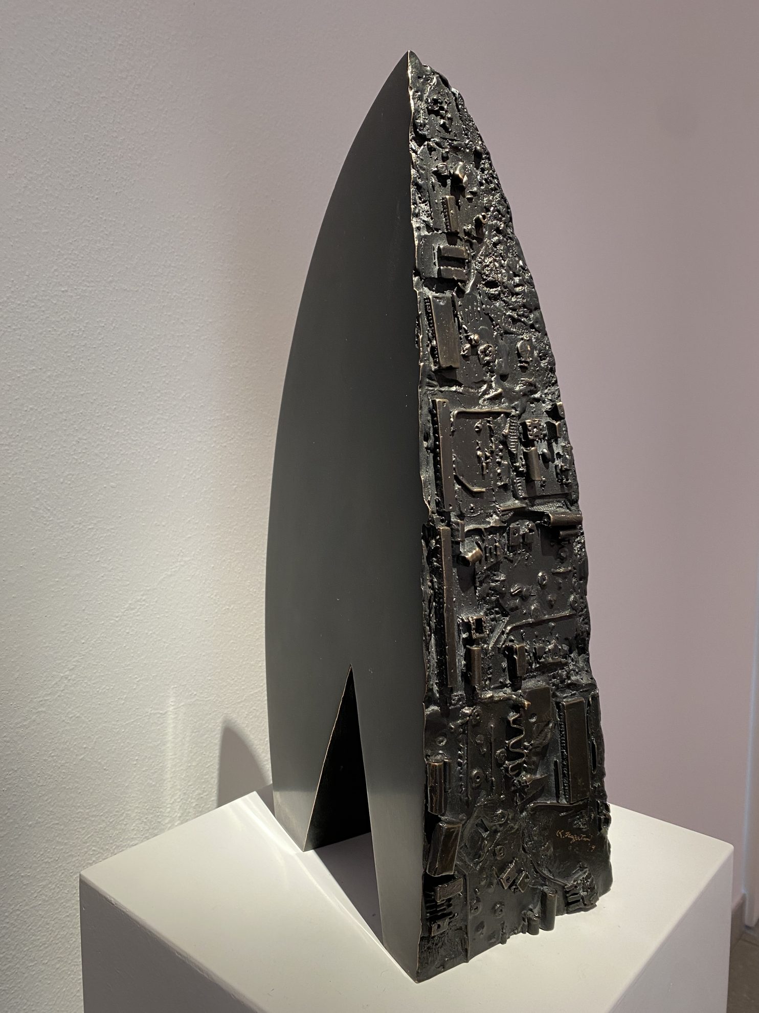 Nagatani Kyoji, Messaggio ai posteri, 2019, bronzo patinato, 48x15x25cm_01