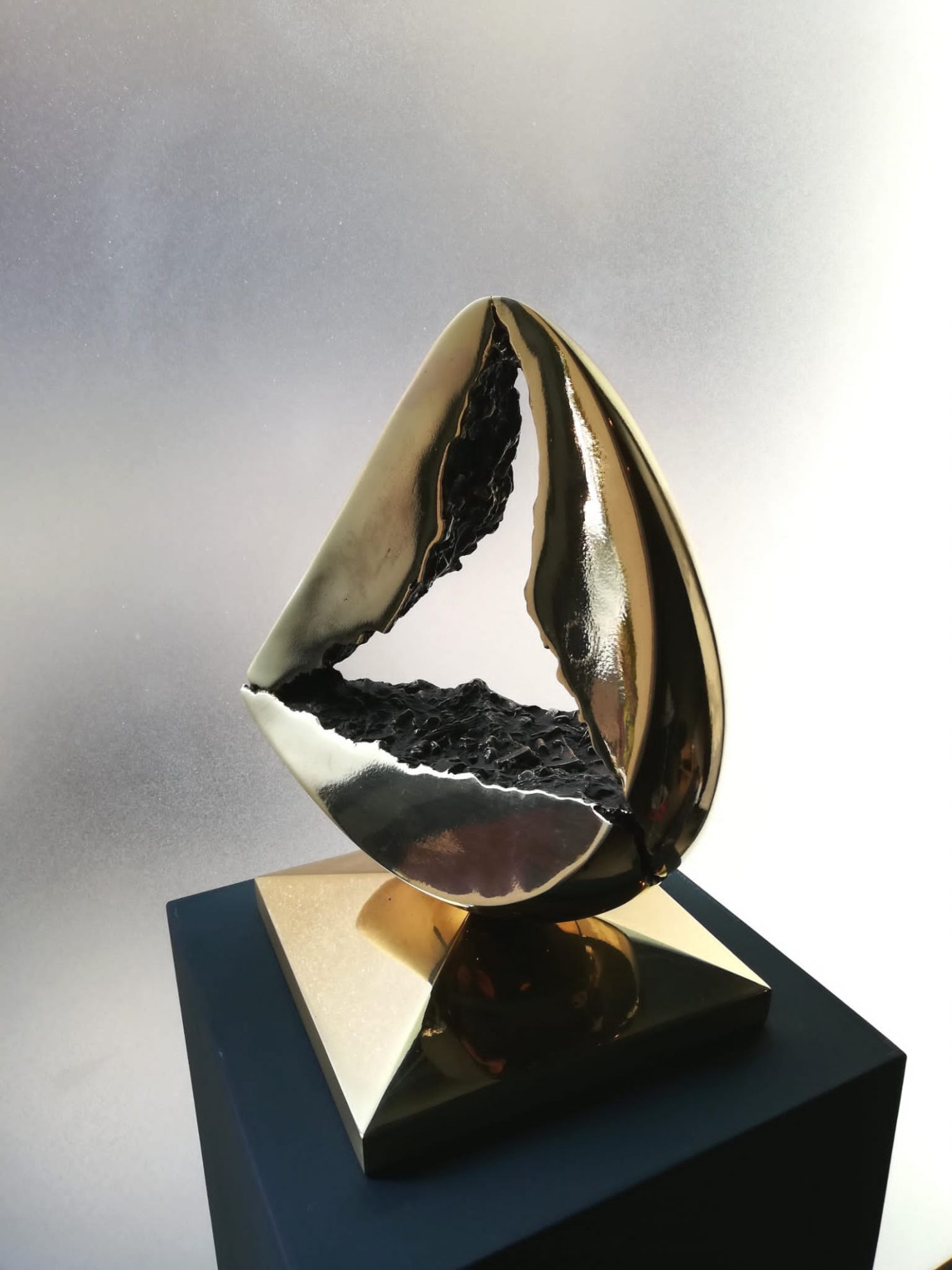 Nagatani Kyoji, Triade, 2010, bronzo, 30x24x18 cm
