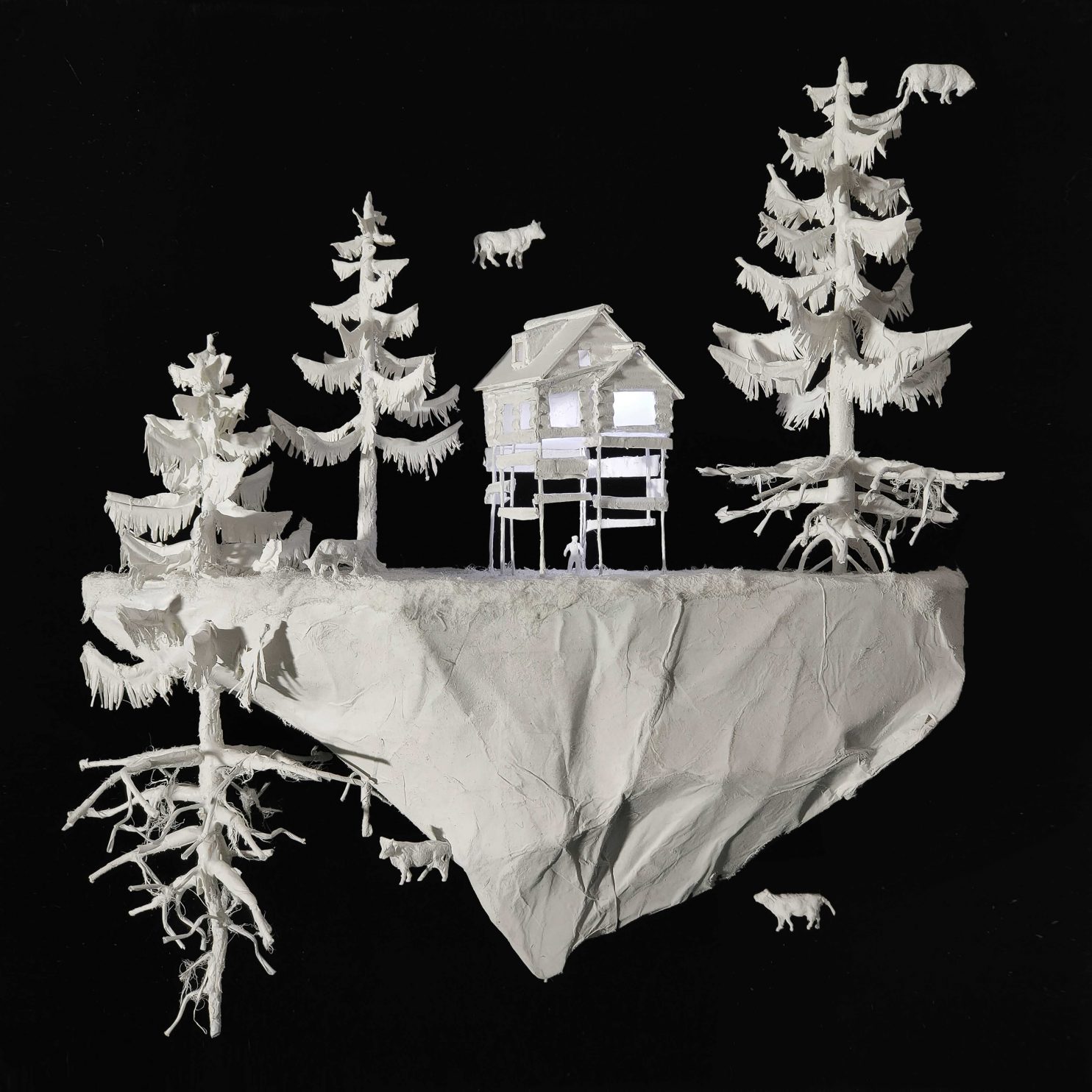 L Orma, High volatility of live cattle, 2023, scultura realizzata a mano in carta e impianto luminoso, 20x20x8 cm