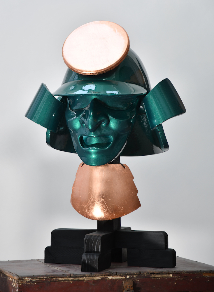 Porta Tom, Shōri Green #1, 2023, gesso ceramico e foglia bronzo, 45x35x35 cm_01
