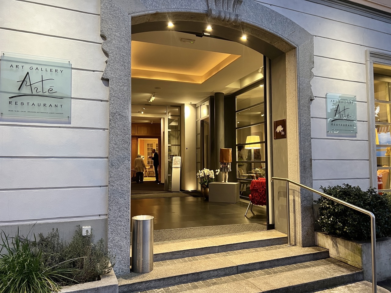 punto-sull-arte-Galleria-Artè-Ristorante-Lugano-Lene-Kilde-Claudia-Giraudo-Valeria-Vaccaro-Sabrina-Milazzo00