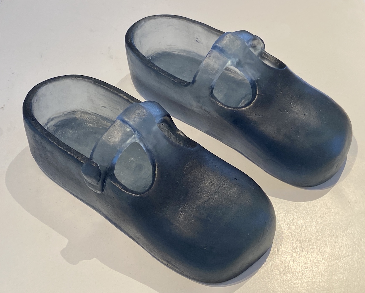 Levenson Silvia-Piccole Cenerentole Blu-2018-vetro fuso a cera persa-7 x 20 x 7,5cm