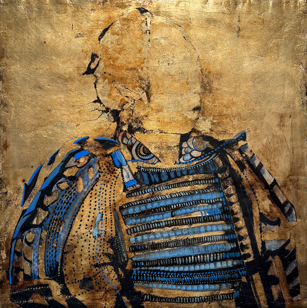 "Guerriero Blu – Samurai cinabro" di Lara Martinato – Ritratto di un samurai blu di profilo, volto appena accennato e abbigliamento in sfumature blu. Un’opera intensa che unisce mistero e forza.