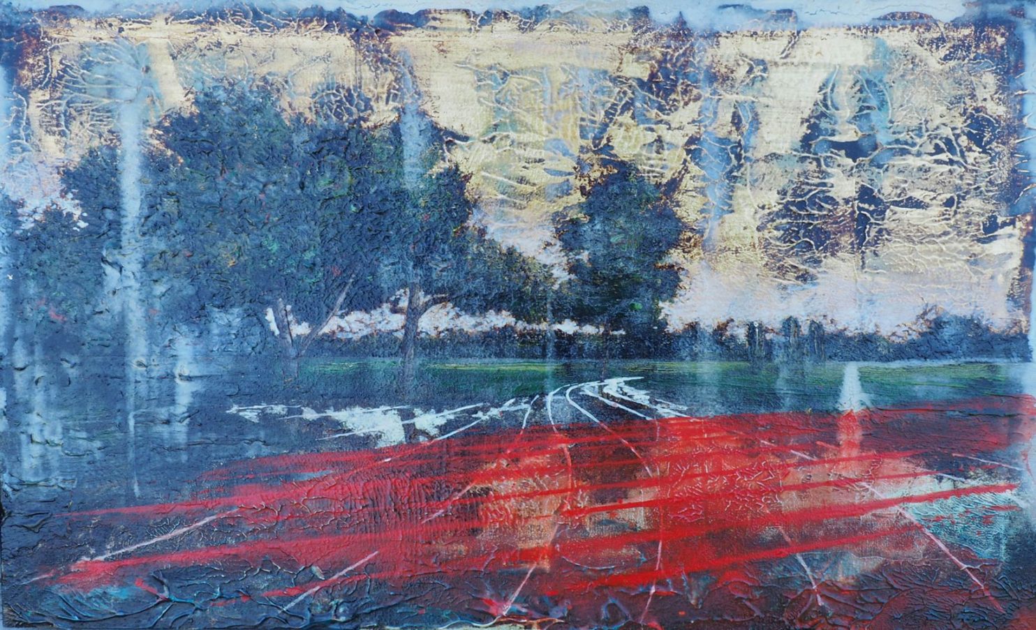 Auri sacra fames XXV-XII di Jernej Forbici – Jernej Forbici crea una scena intensa e poetica, dove luce e simboli guidano lo sguardo in un equilibrio sospeso tra riflessione e mistero. Galleria PUNTO SULL'ARTE, Varese, Italia